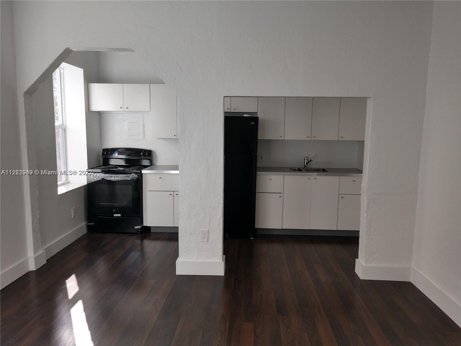 1618 Michigan Ave Unit: 6