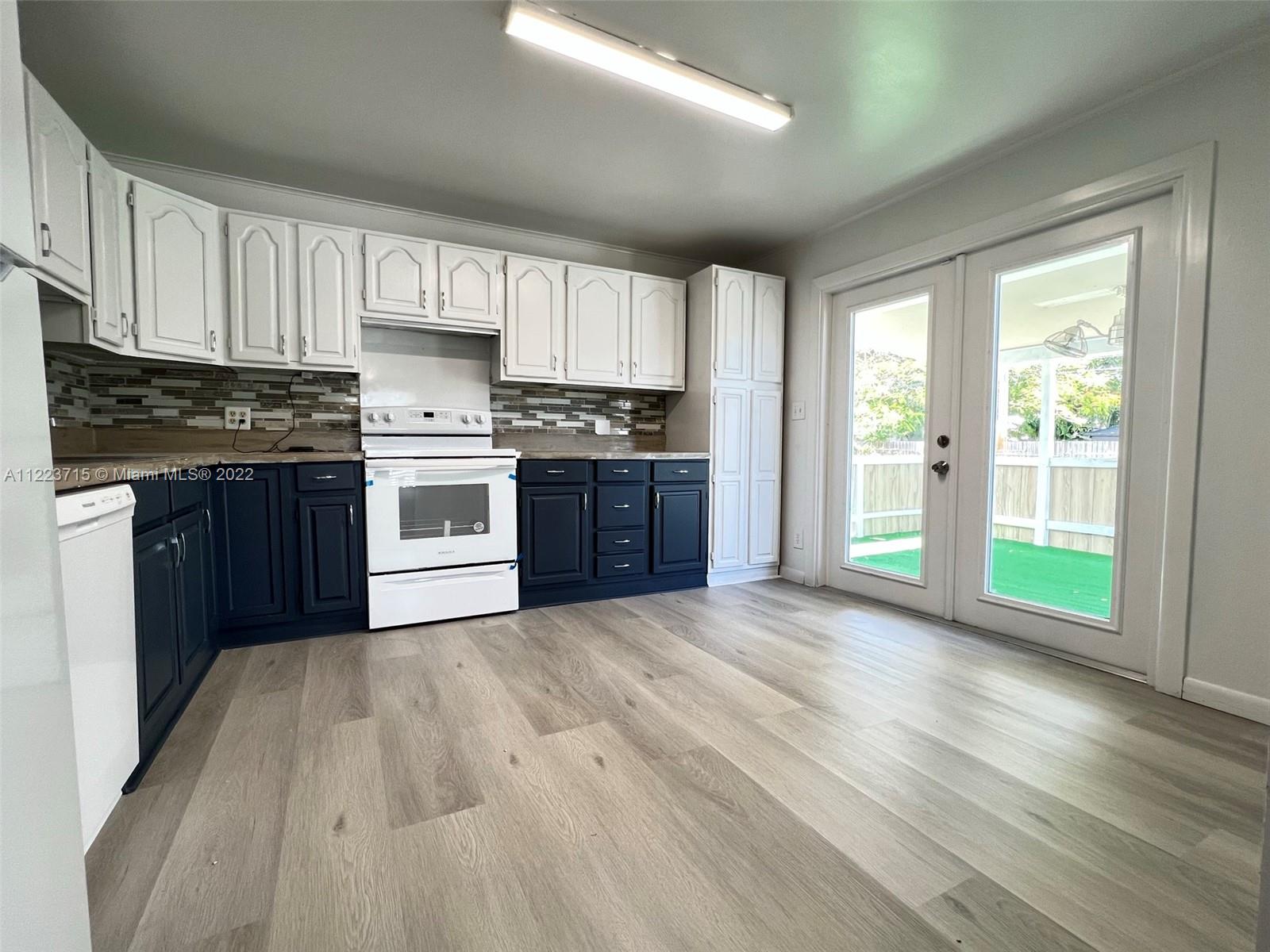 1518 SW 2nd Ave Unit: 0