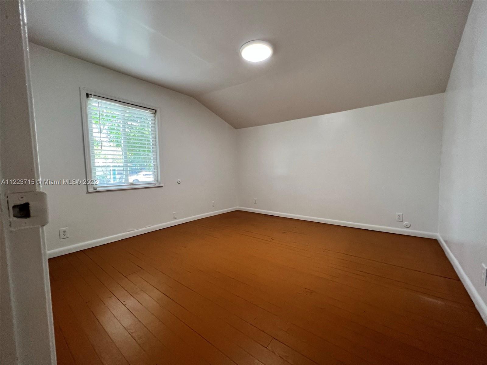 1518 SW 2nd Ave Unit: 0