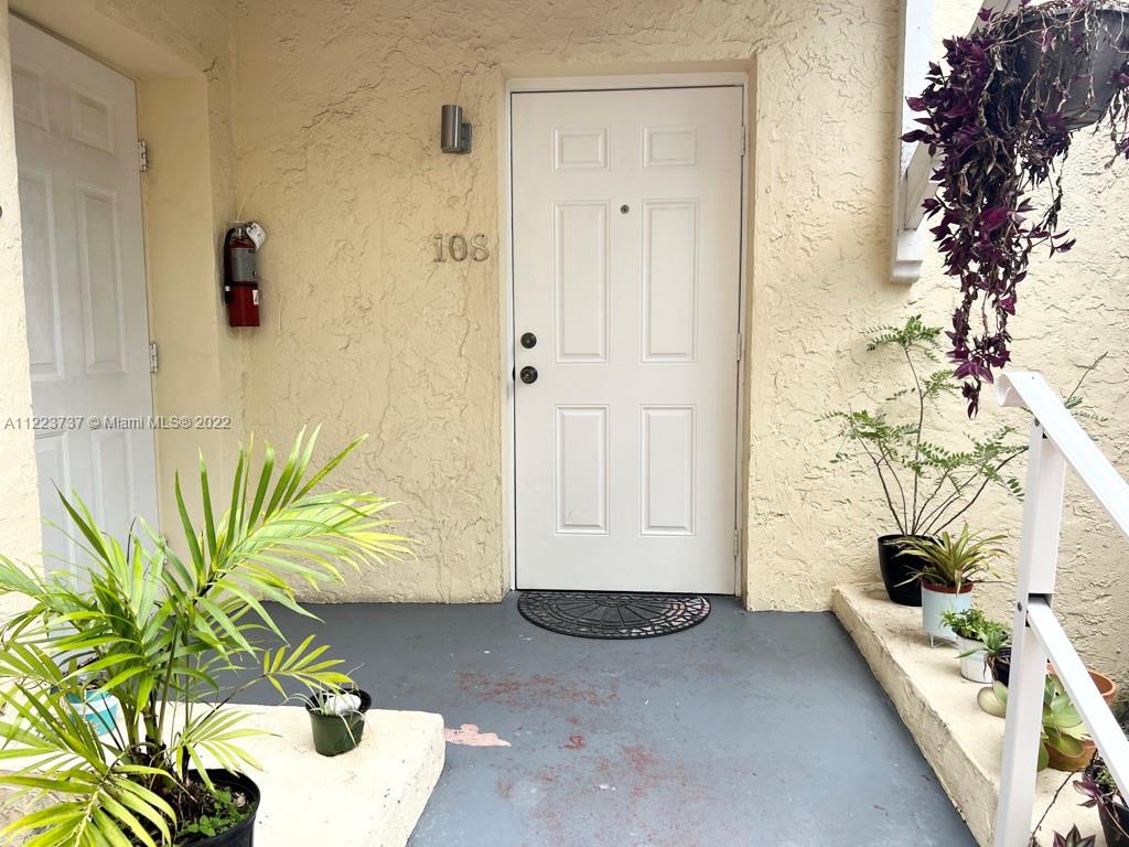 1337 Euclid Ave Unit: 108