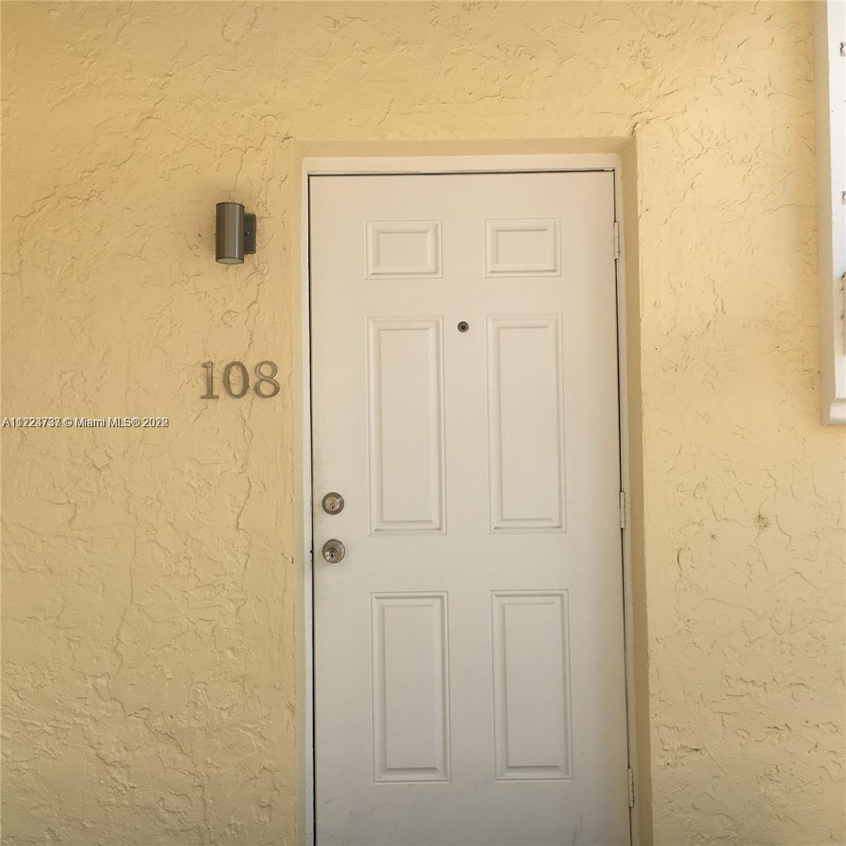 1337 Euclid Ave Unit: 108