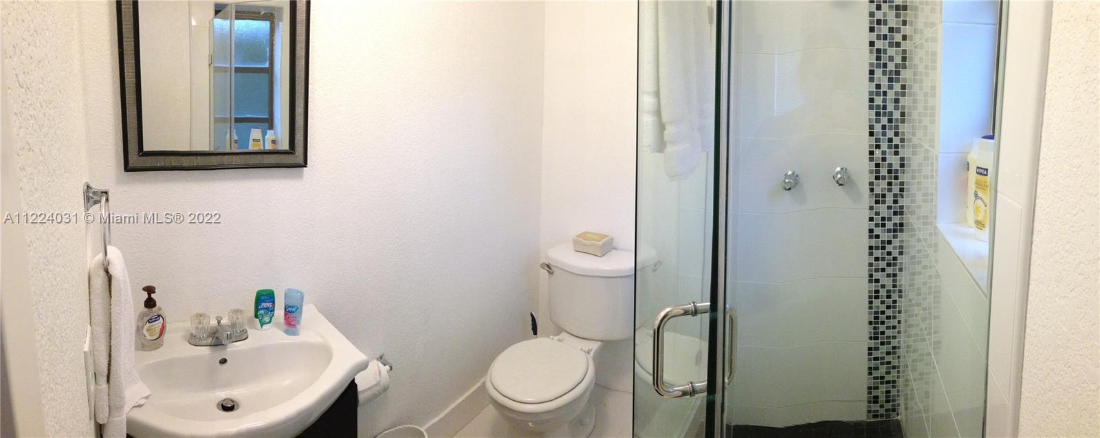 1222 Pizarro St Unit: 2