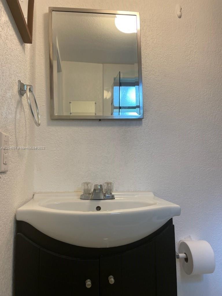 1222 Pizarro St Unit: 2