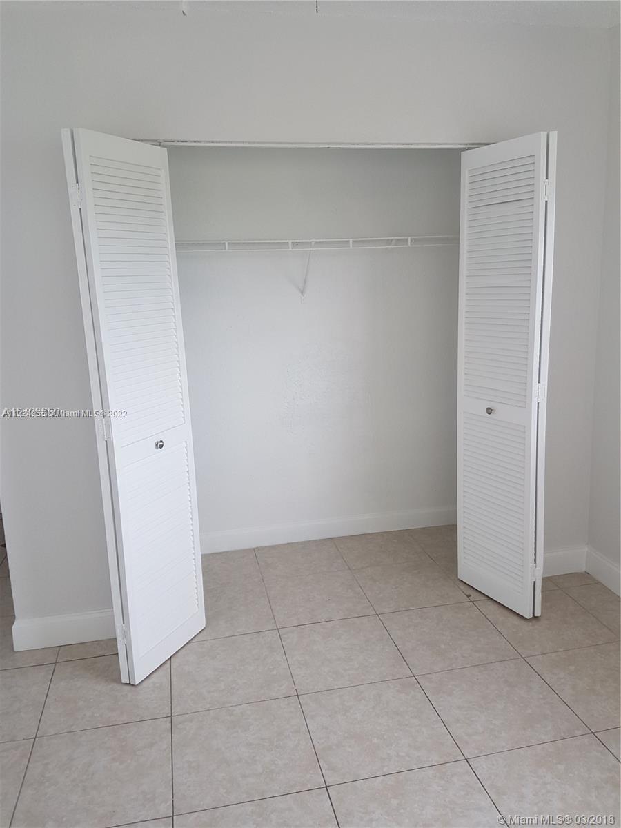 5100 SW 41st St Unit: 328