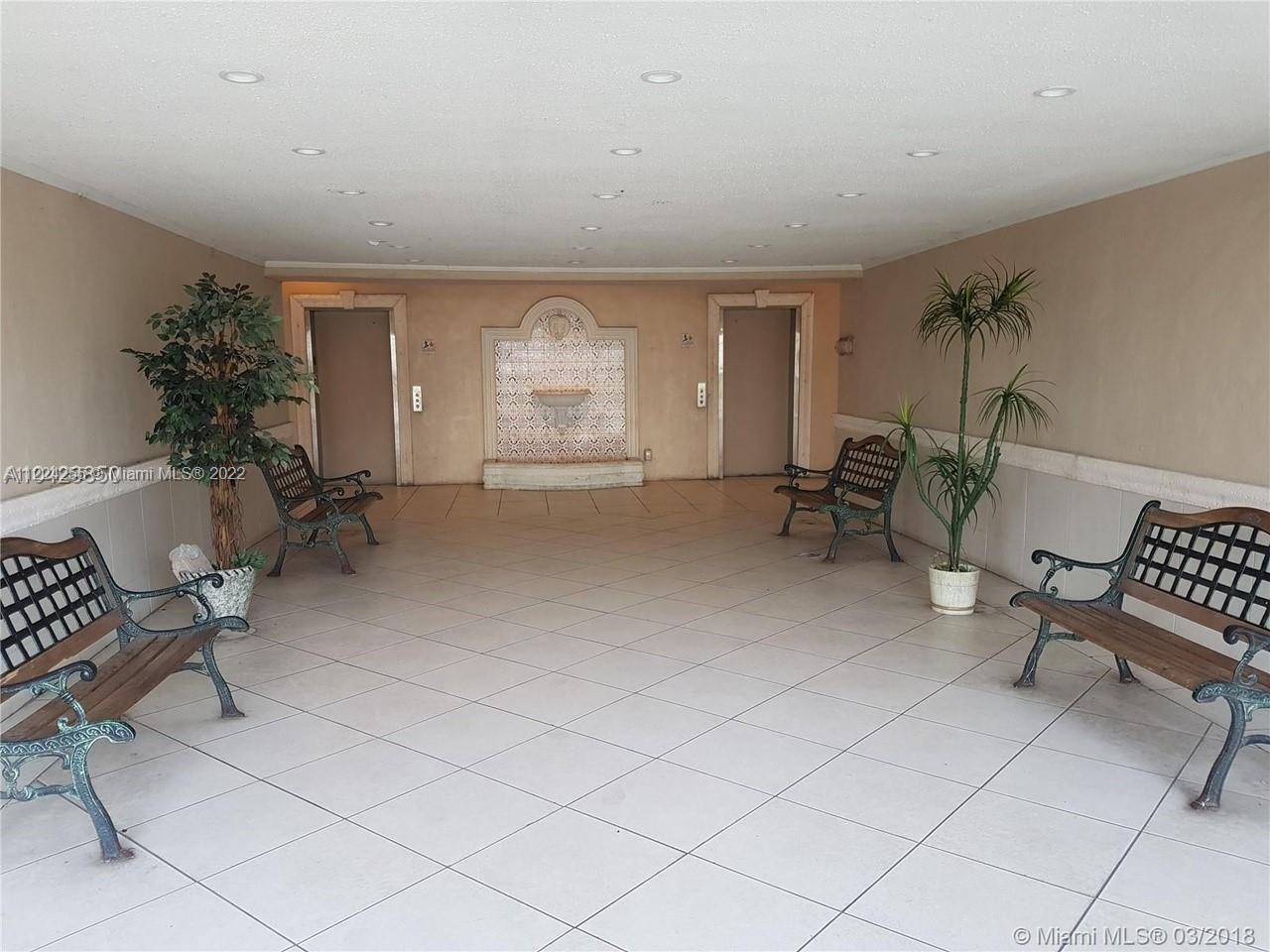 5100 SW 41st St Unit: 328
