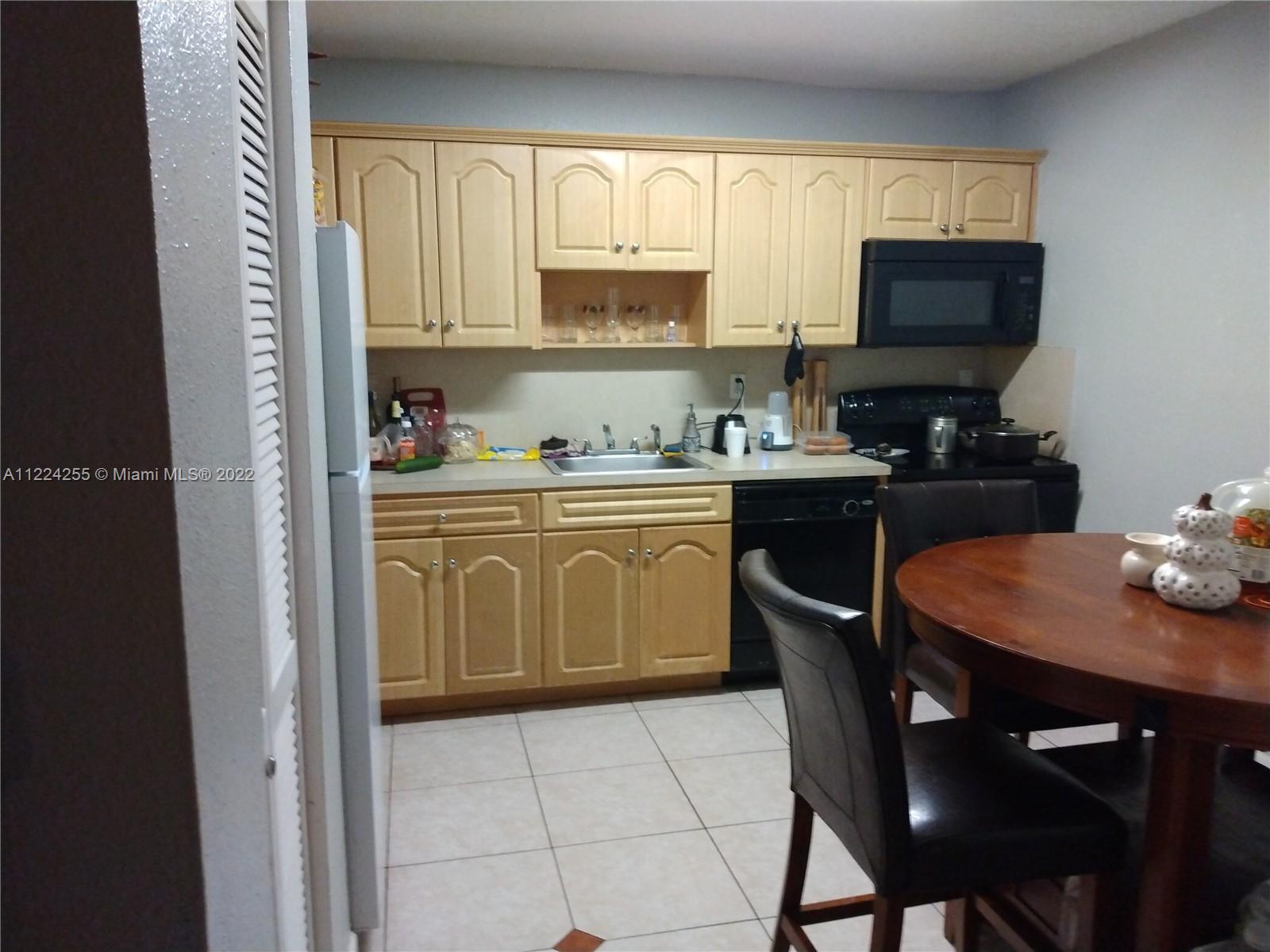 5100 SW 41st St Unit: 328