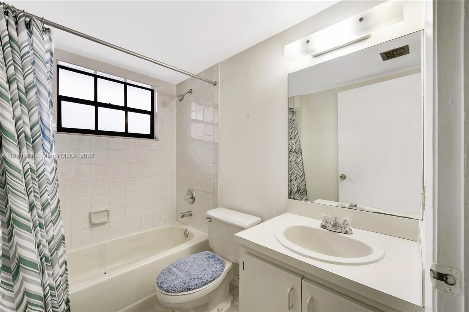 15969 NW 64th Ave Unit: 307