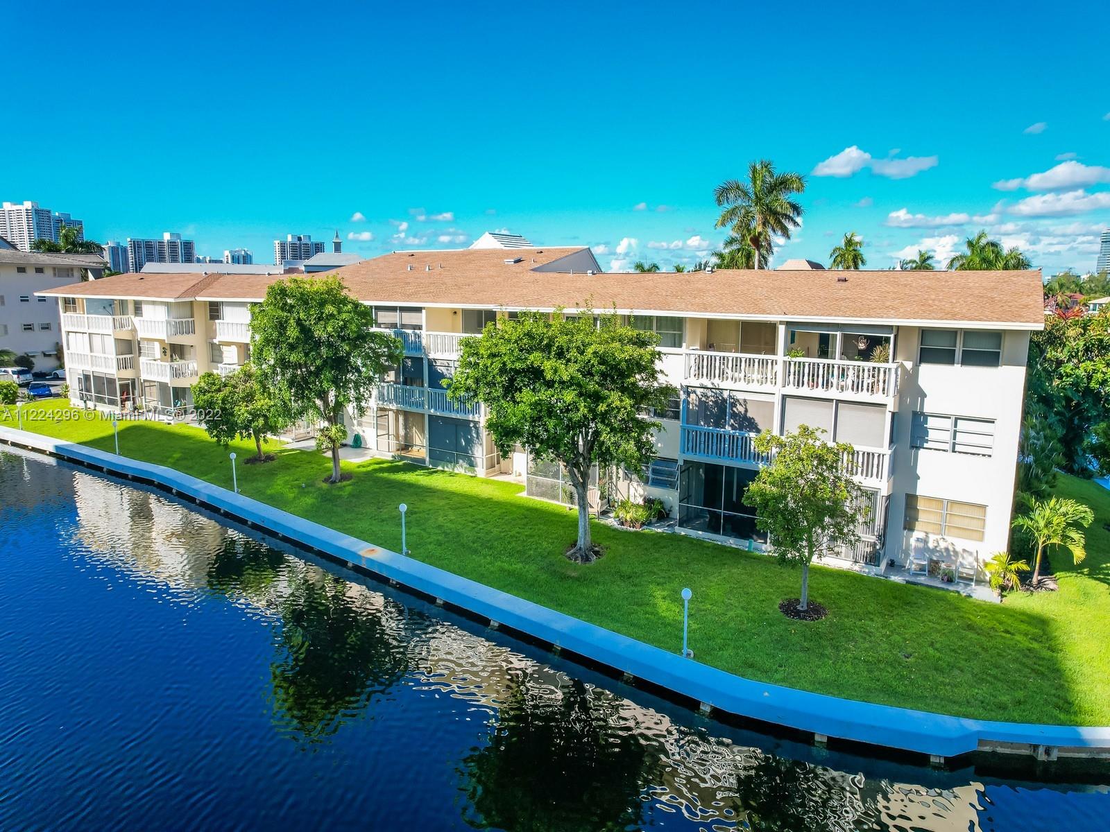 450 Paradise Isle Blvd Unit: 101