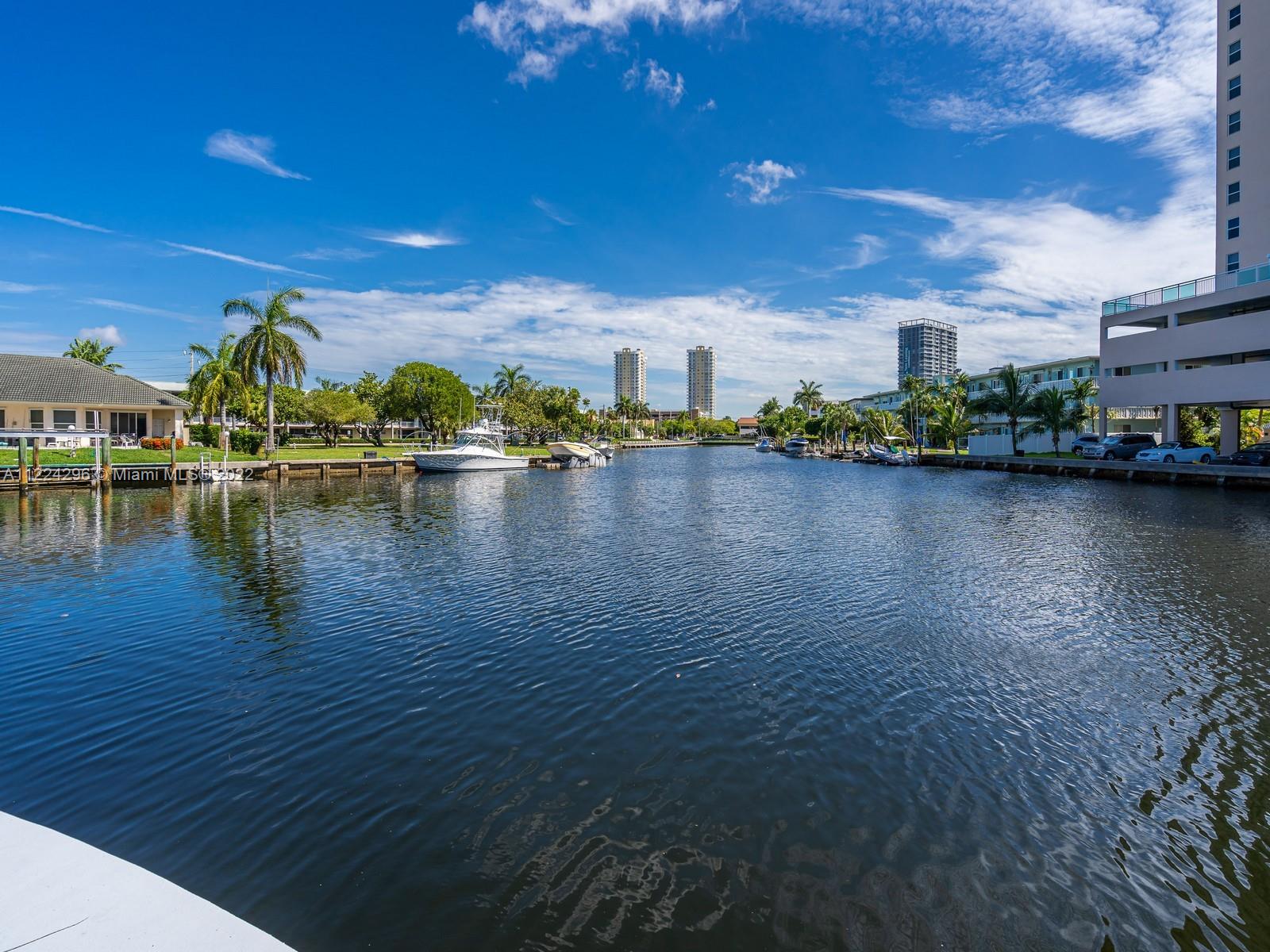 450 Paradise Isle Blvd Unit: 101