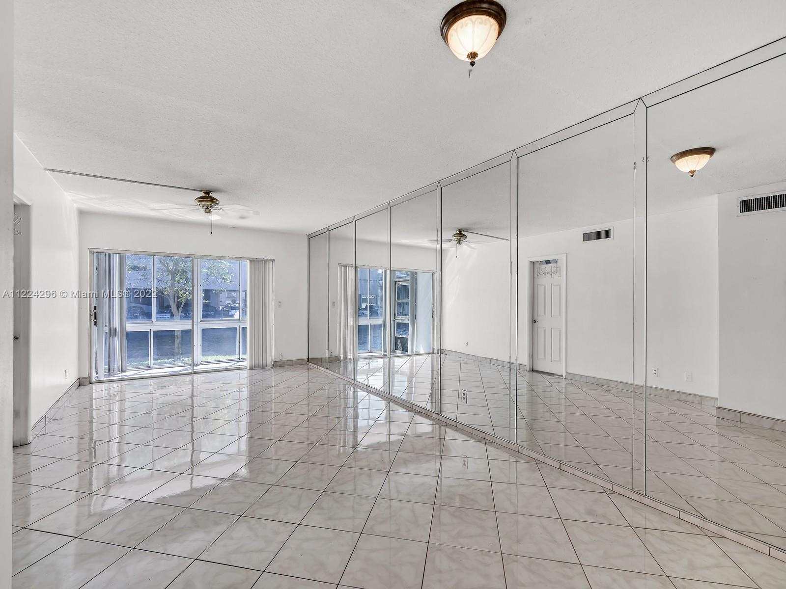 450 Paradise Isle Blvd Unit: 101