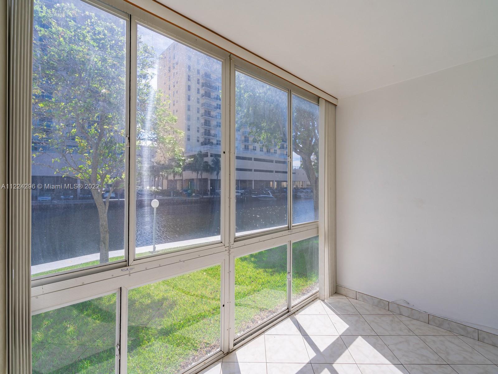 450 Paradise Isle Blvd Unit: 101