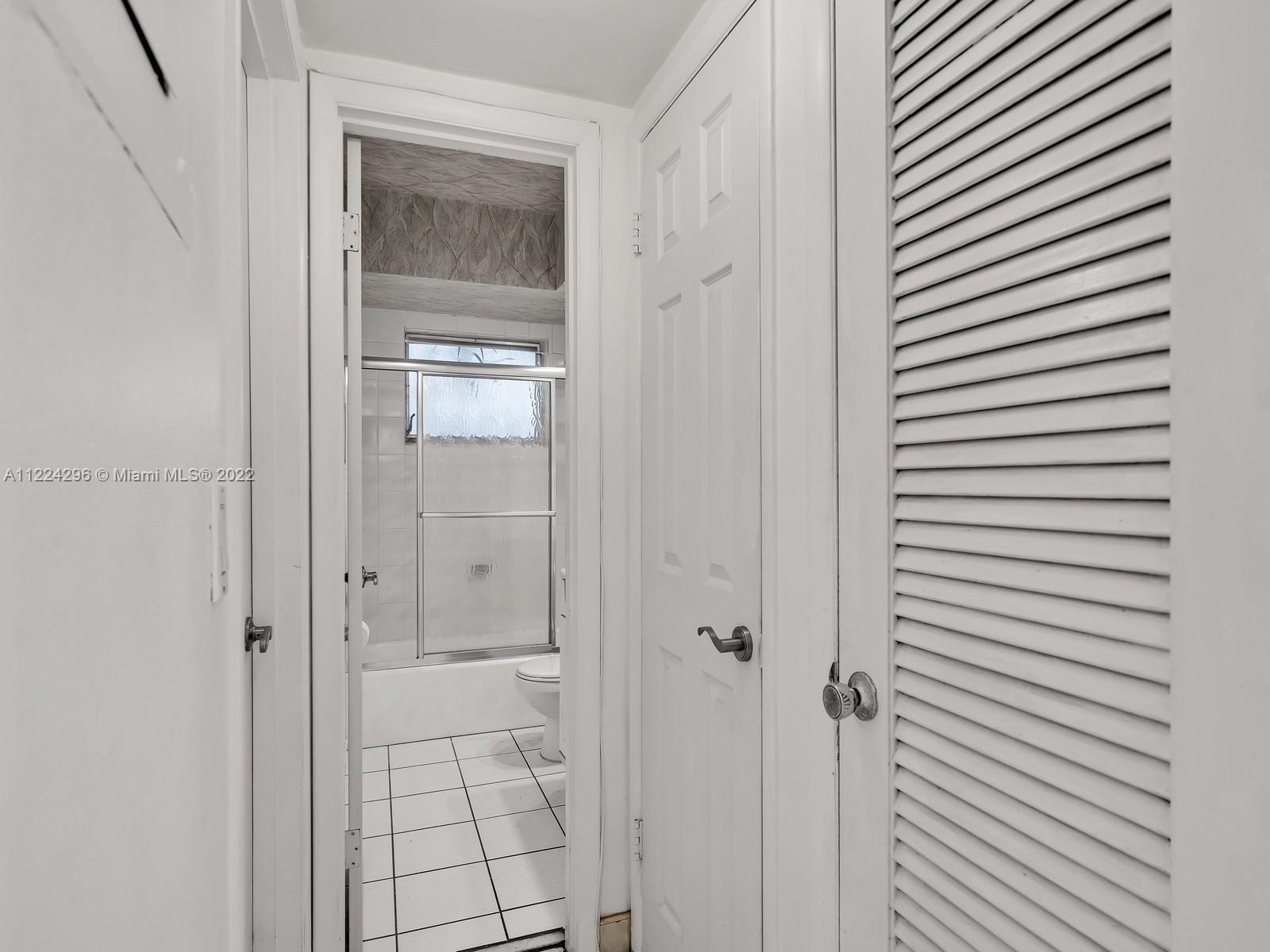 450 Paradise Isle Blvd Unit: 101