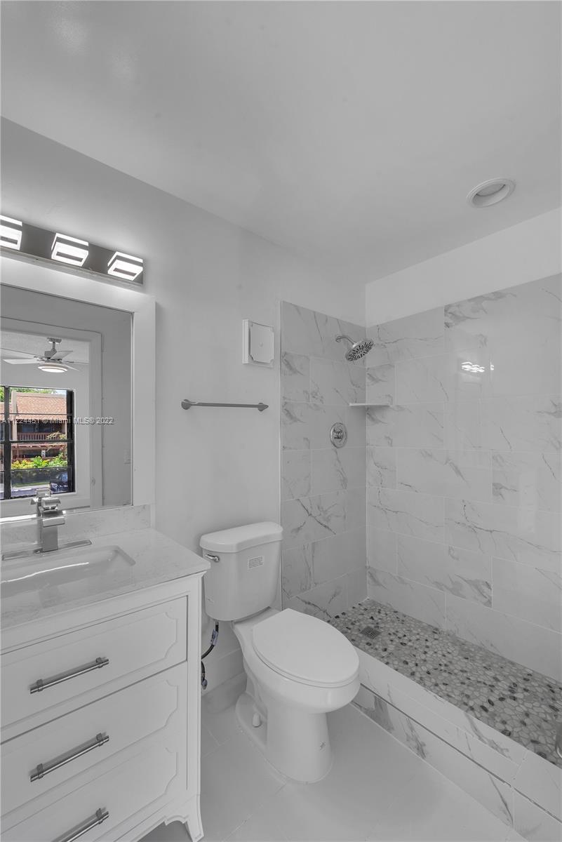 6211 SW 116th Pl Unit: C-22