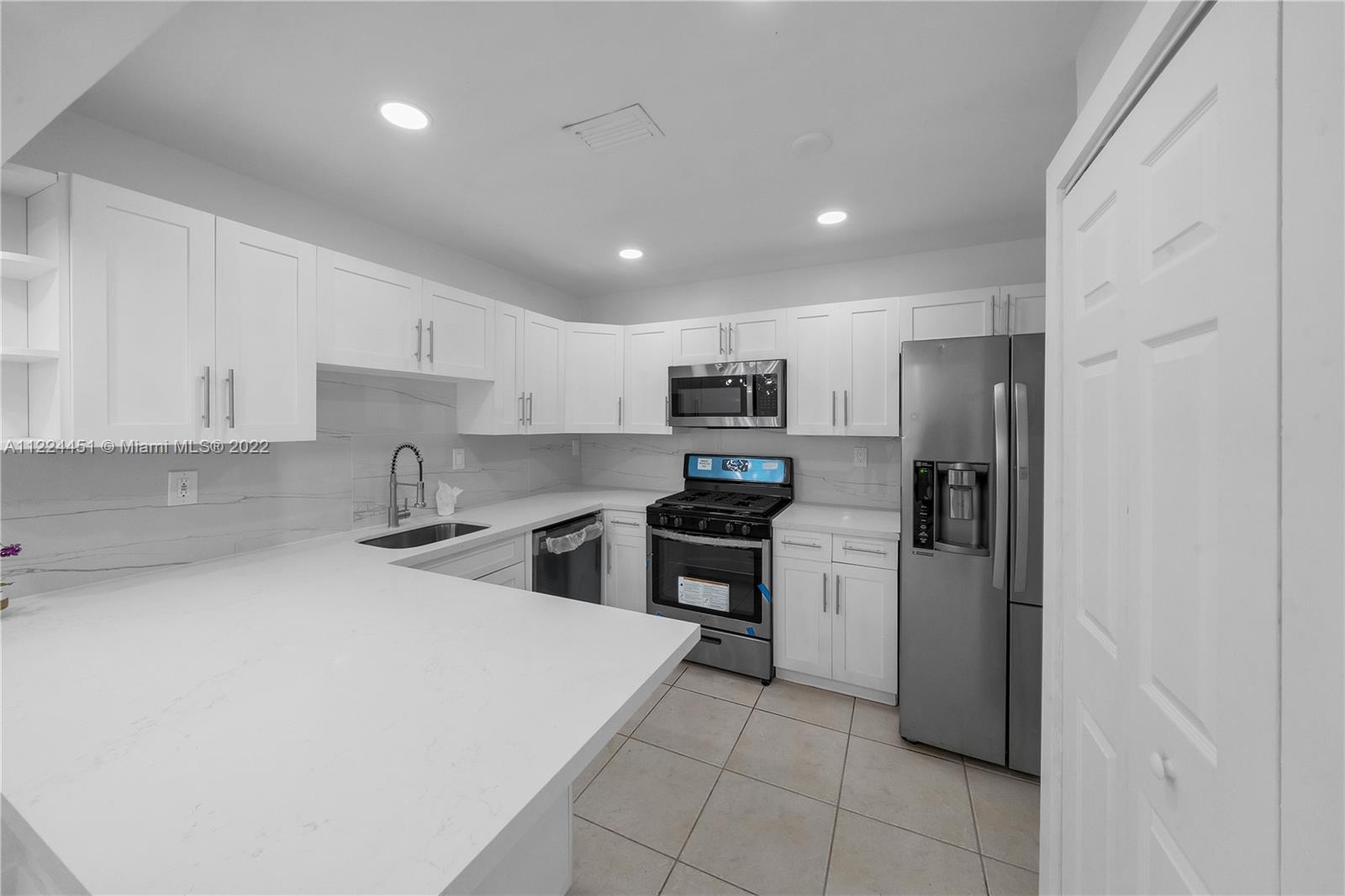 6211 SW 116th Pl Unit: C-22