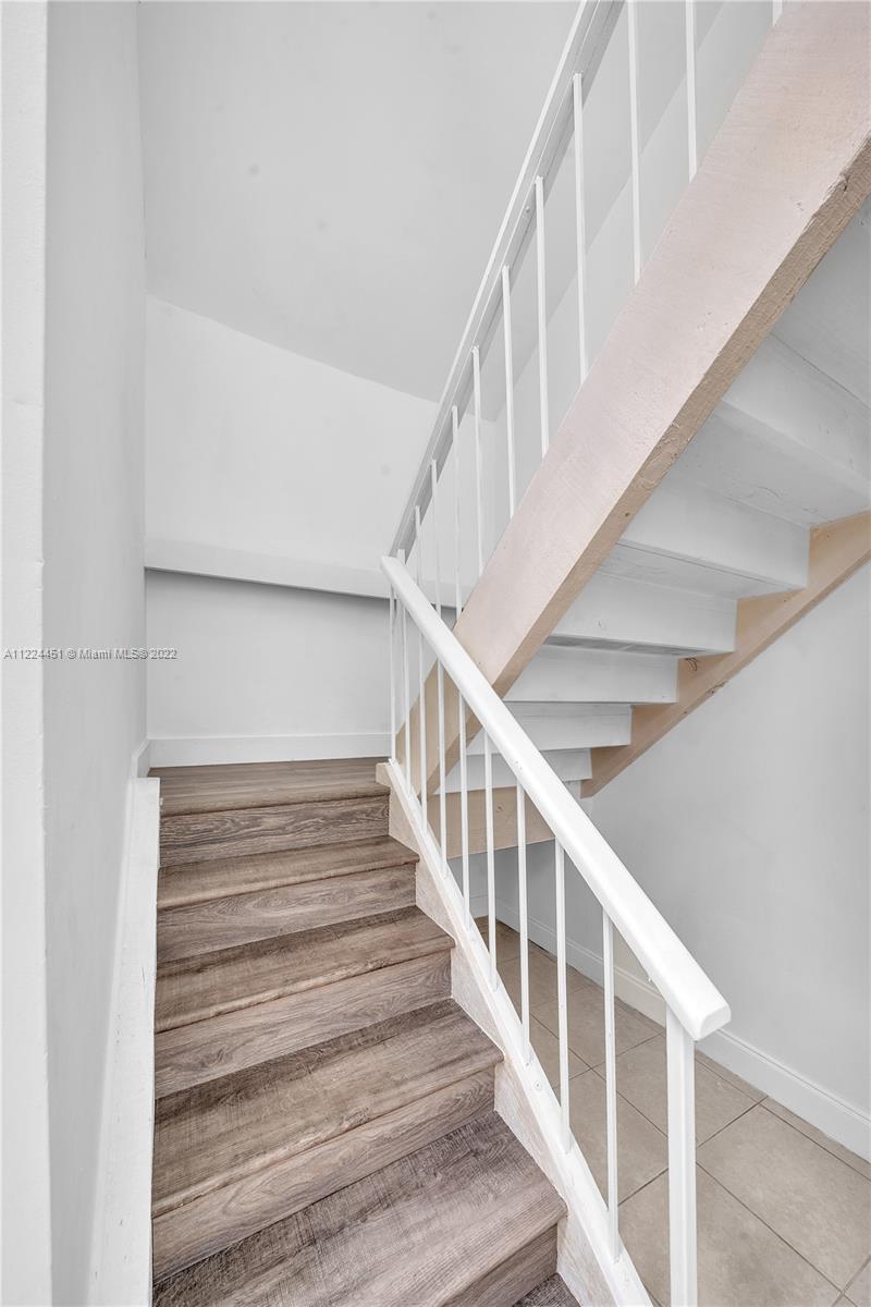 6211 SW 116th Pl Unit: C-22