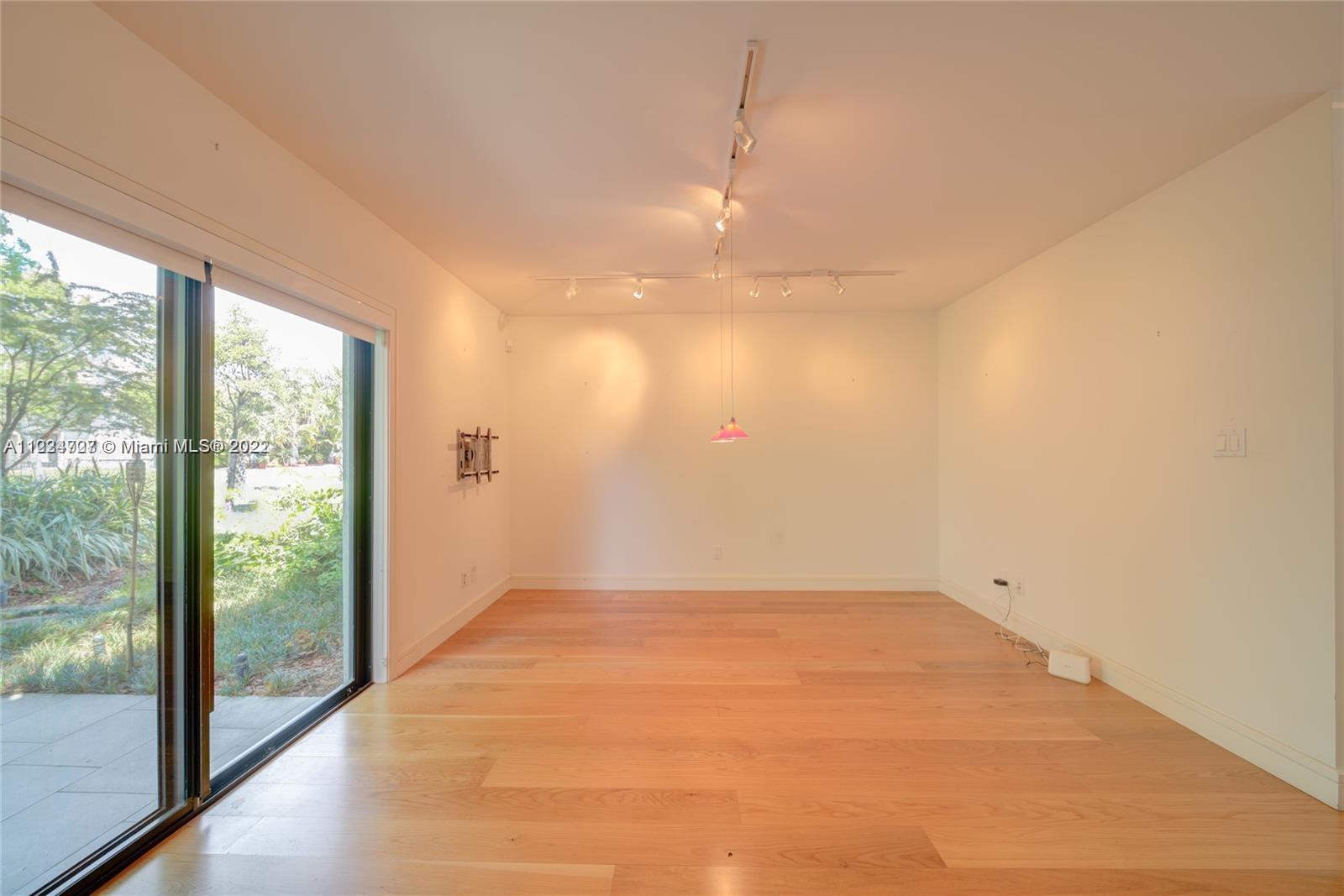 11333 SW 111th St Unit: 0