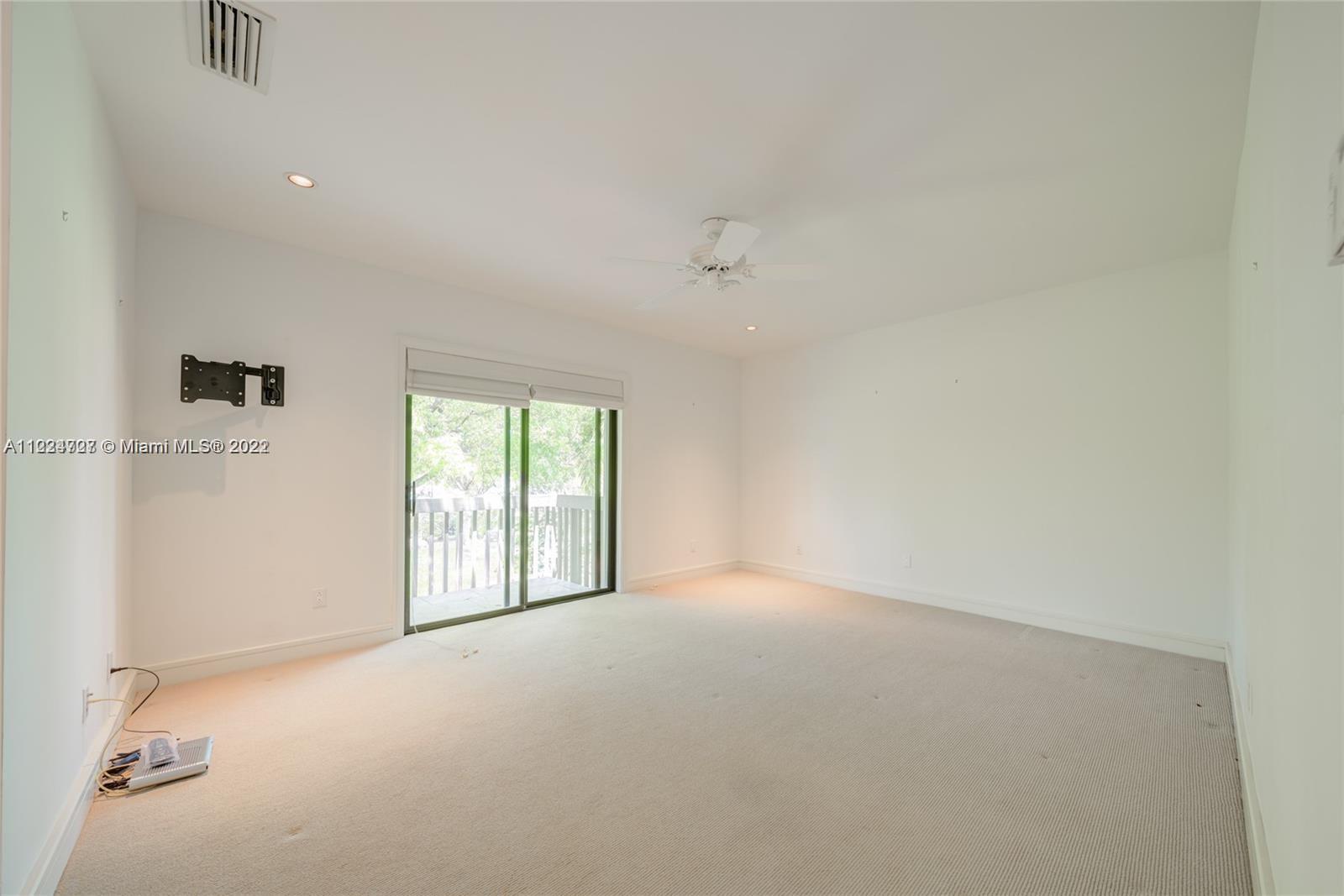 11333 SW 111th St Unit: 0