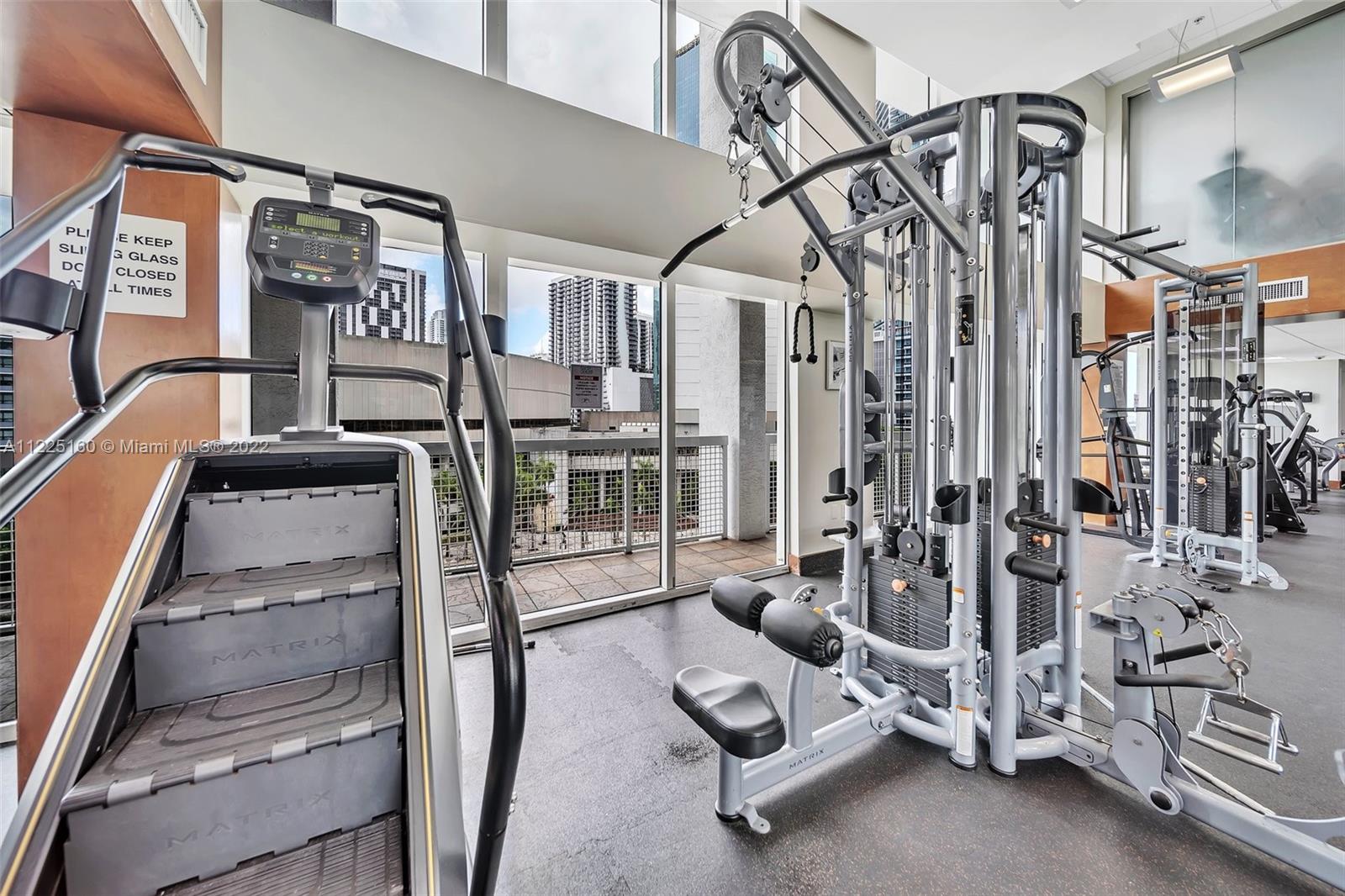 31 SE 5th St Unit: 1407