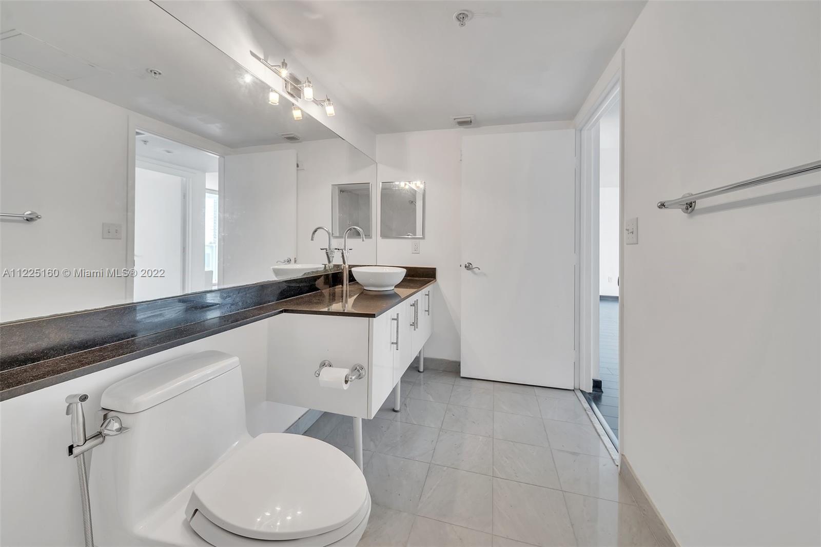 31 SE 5th St Unit: 1407