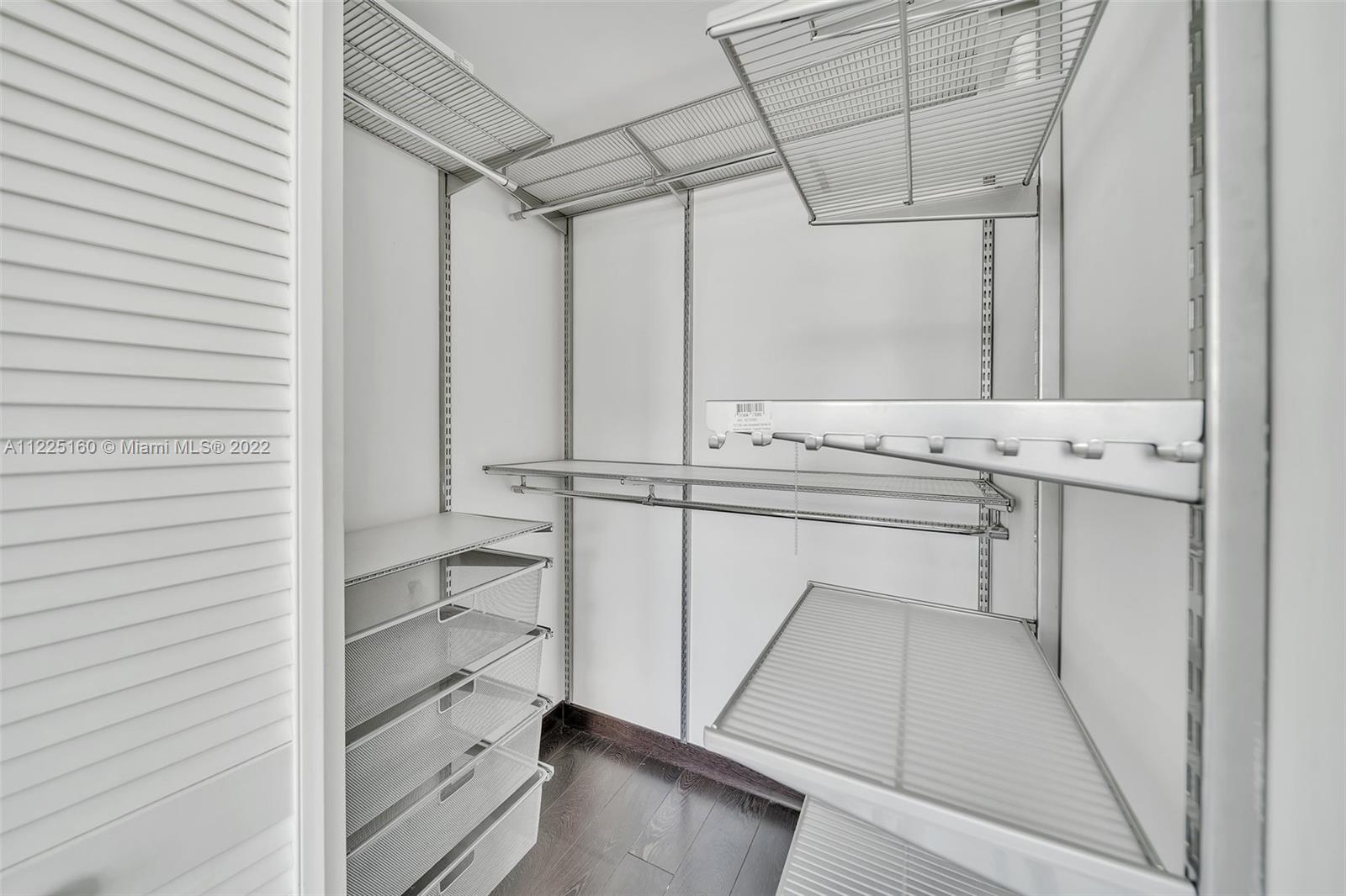 31 SE 5th St Unit: 1407