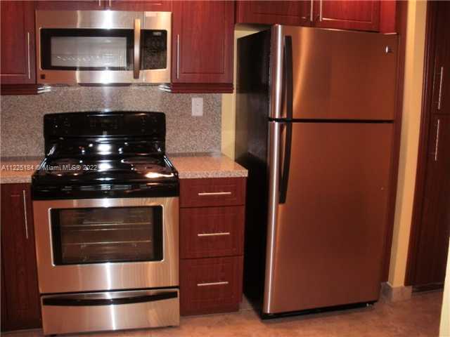 2625 Collins Ave Unit: 1202
