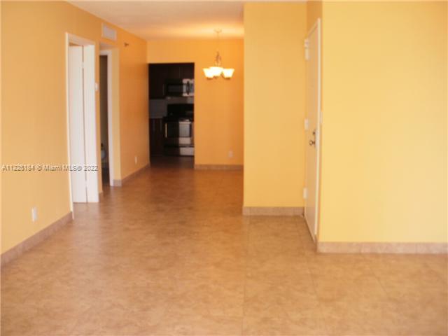 2625 Collins Ave Unit: 1202