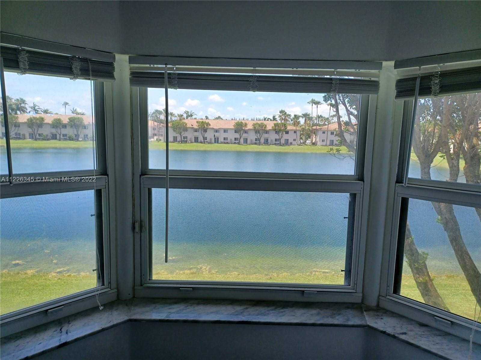 1270 SE 26th St Unit: 205