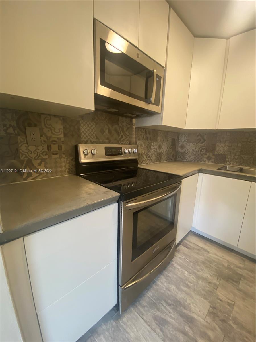 6220 SW 131st Ct Unit: 201