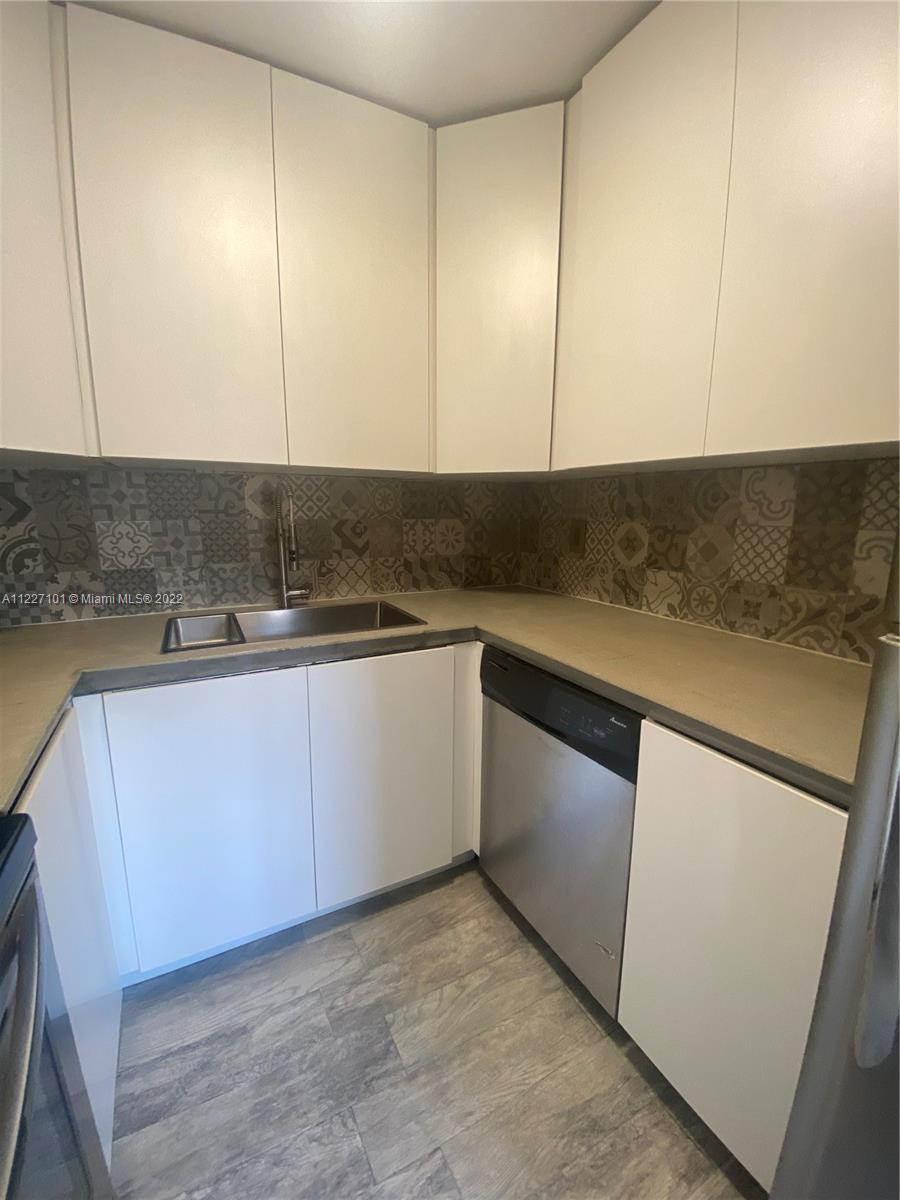 6220 SW 131st Ct Unit: 201