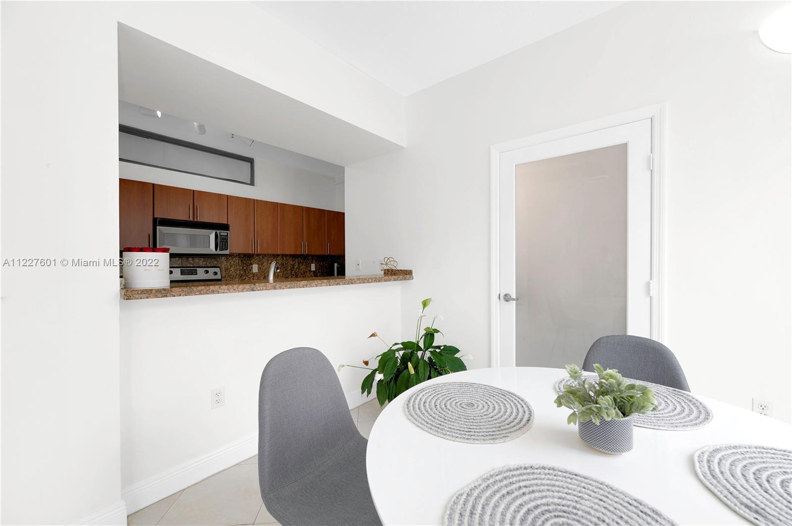 455 NE 25th St Unit: 610