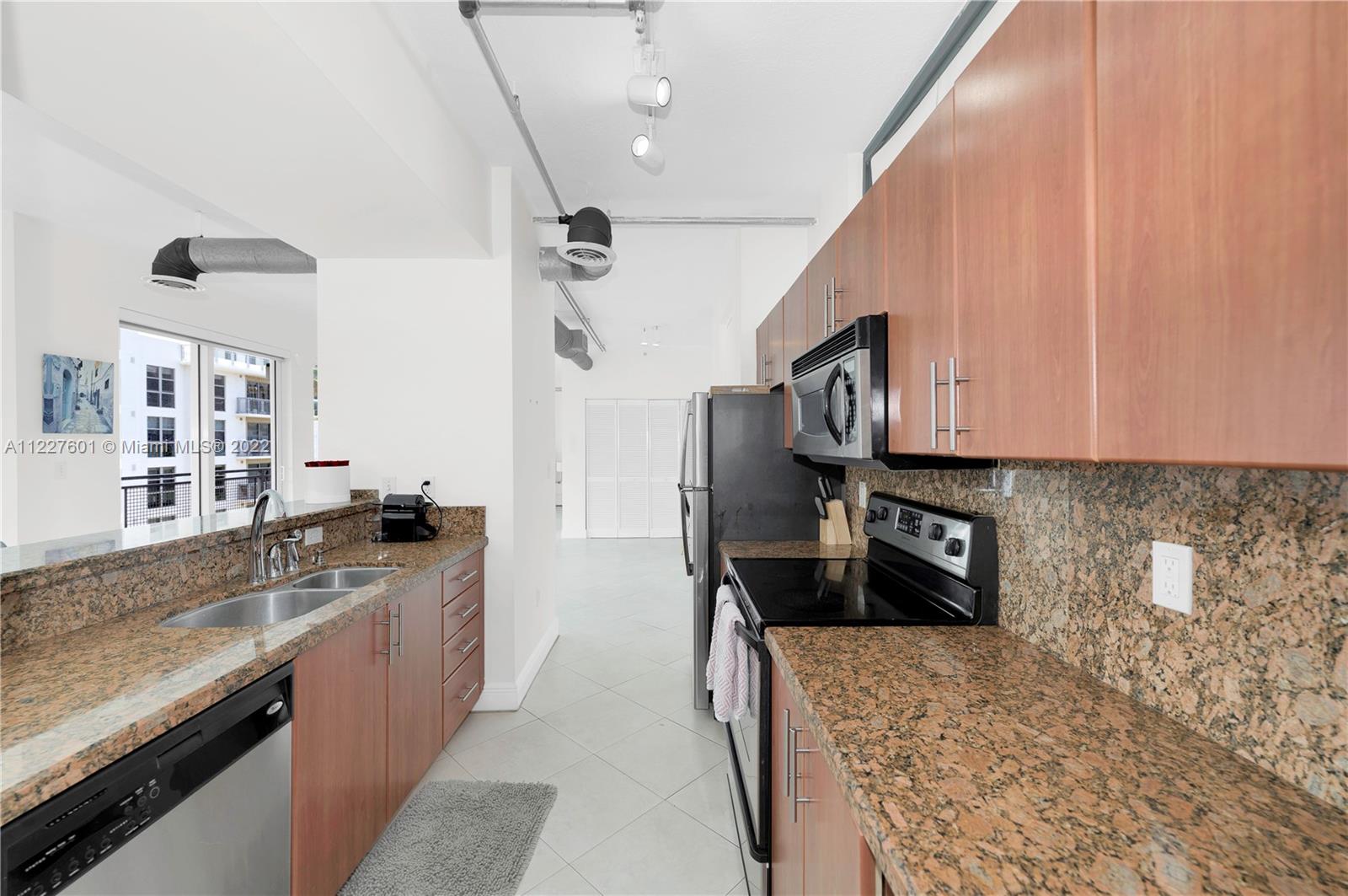 455 NE 25th St Unit: 610