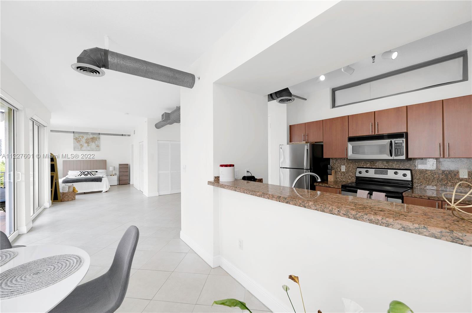 455 NE 25th St Unit: 610