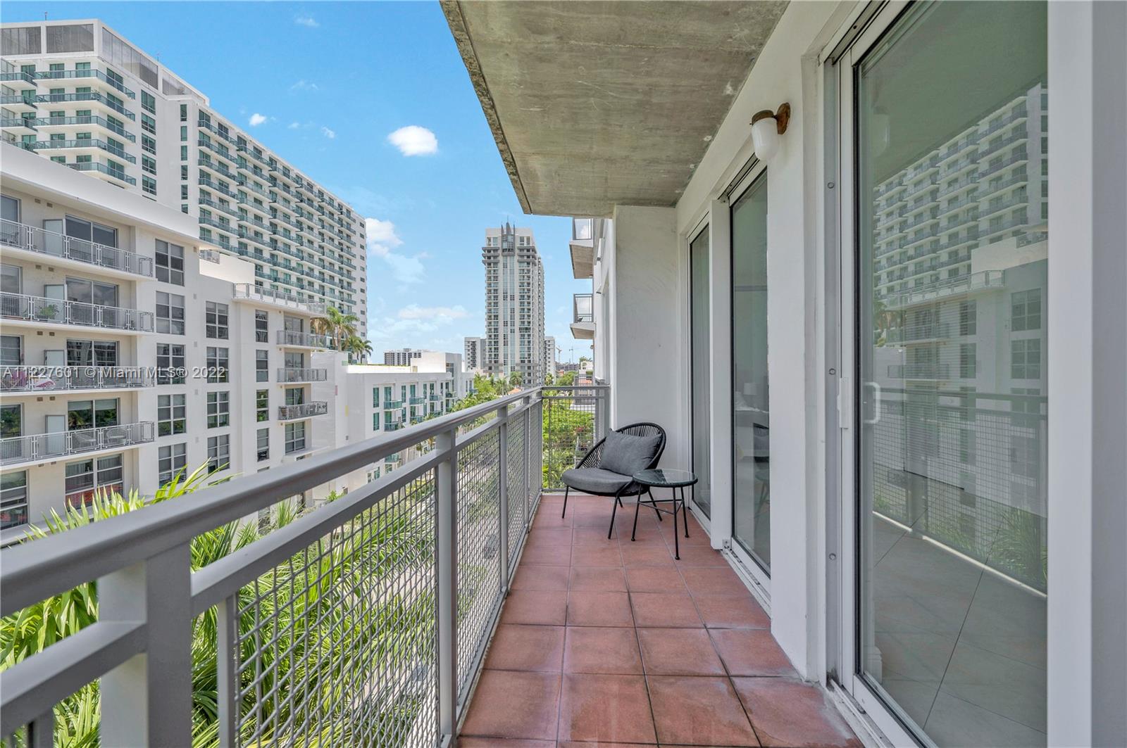 455 NE 25th St Unit: 610