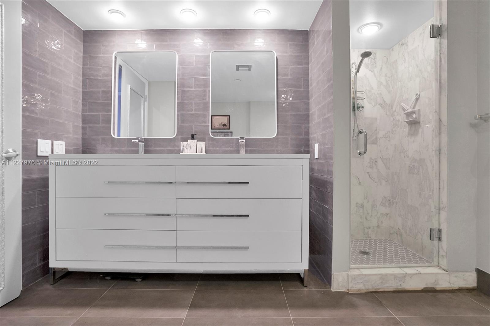 4000 Towerside Ter Unit: 606