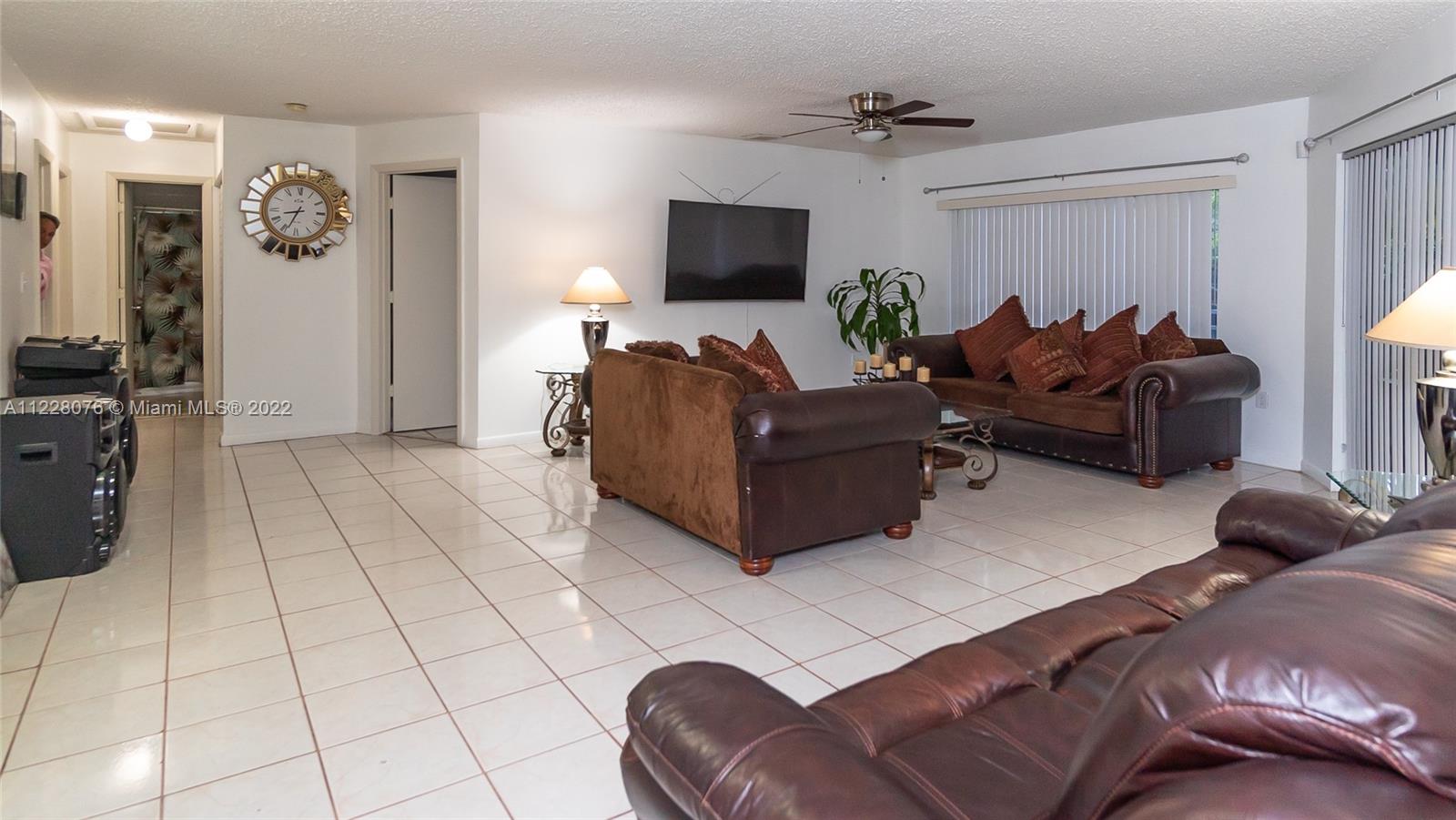 12611 SW 211th Ter