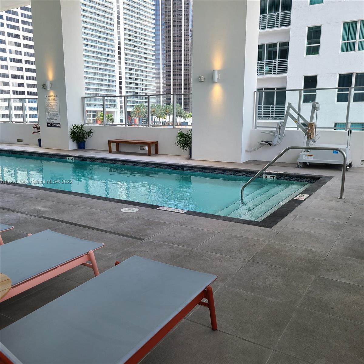 227 NE 2nd St Unit: 2209