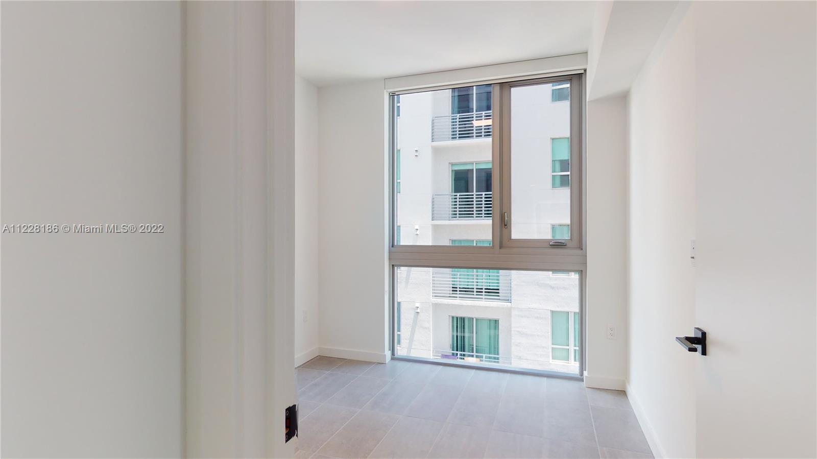 227 NE 2nd St Unit: 2209