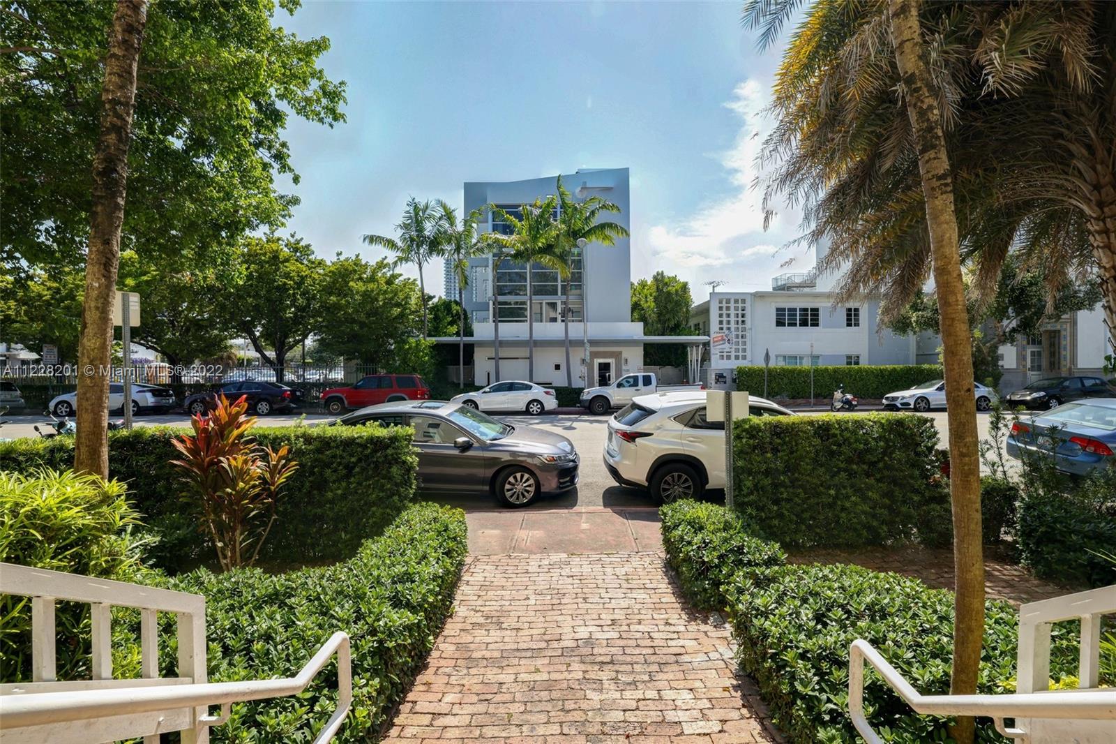 1521 Lenox Ave Unit: 308