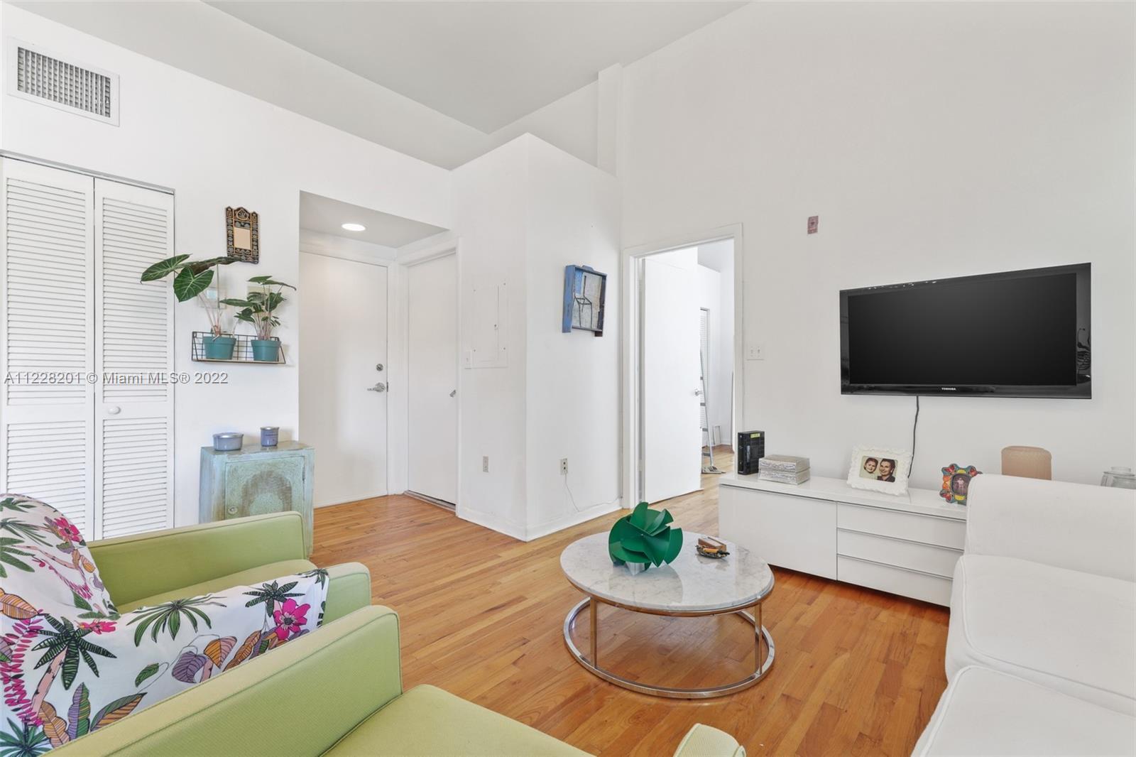 1521 Lenox Ave Unit: 308