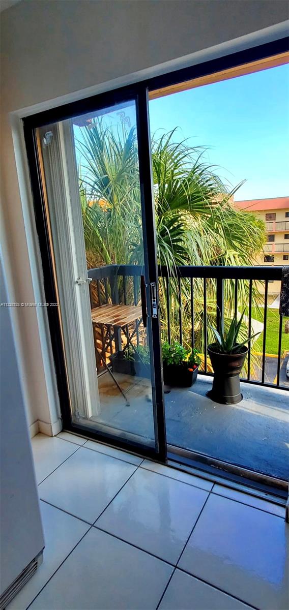 5350 W 21st Ct Unit: 407
