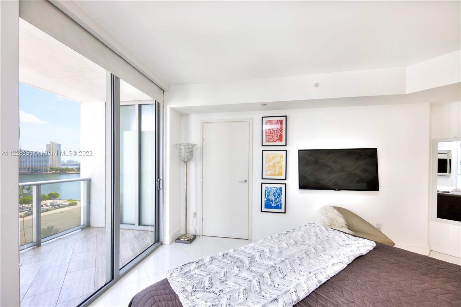 1300 Brickell Bay Dr Unit: 1010
