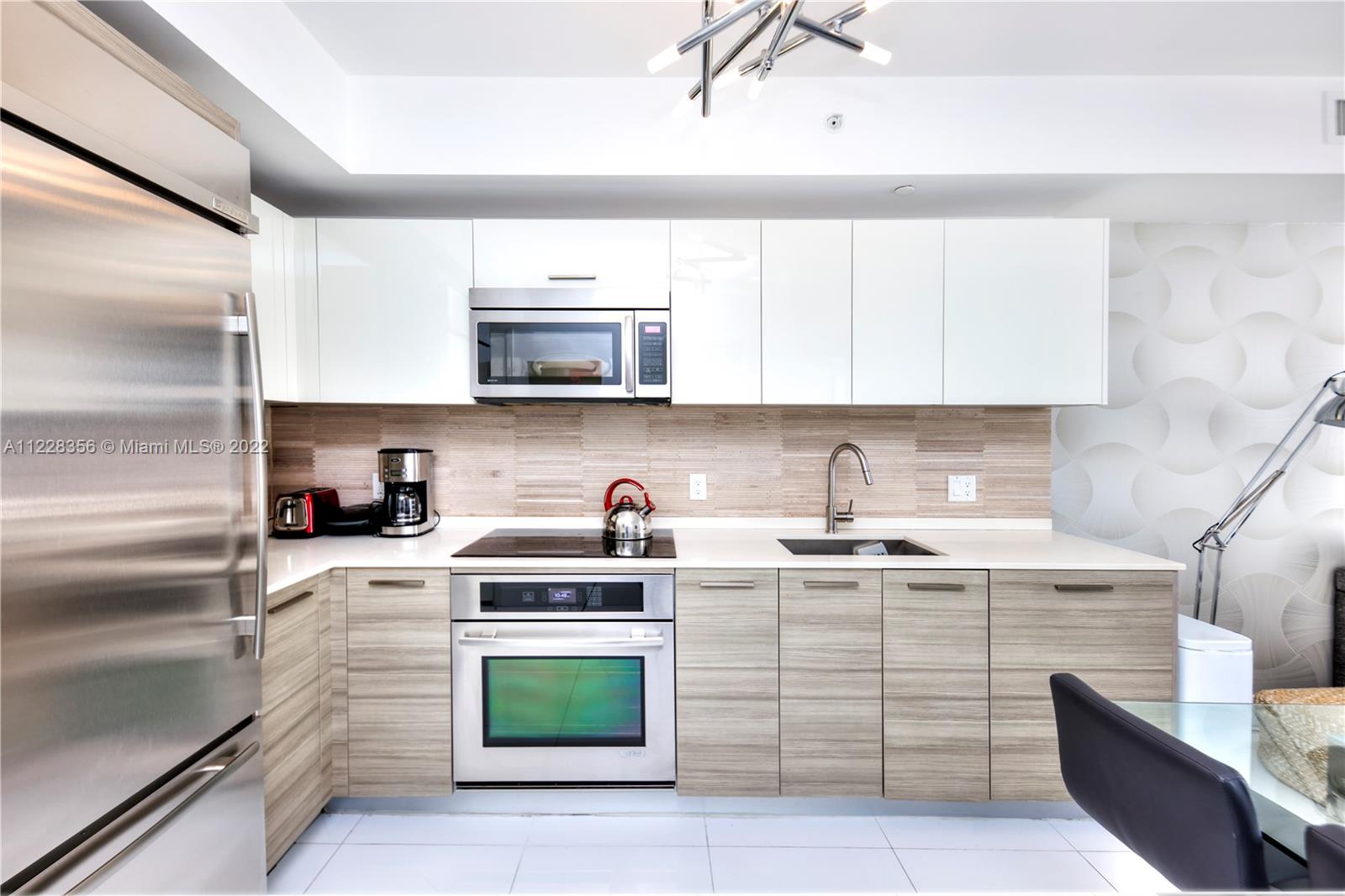 1300 Brickell Bay Dr Unit: 1010