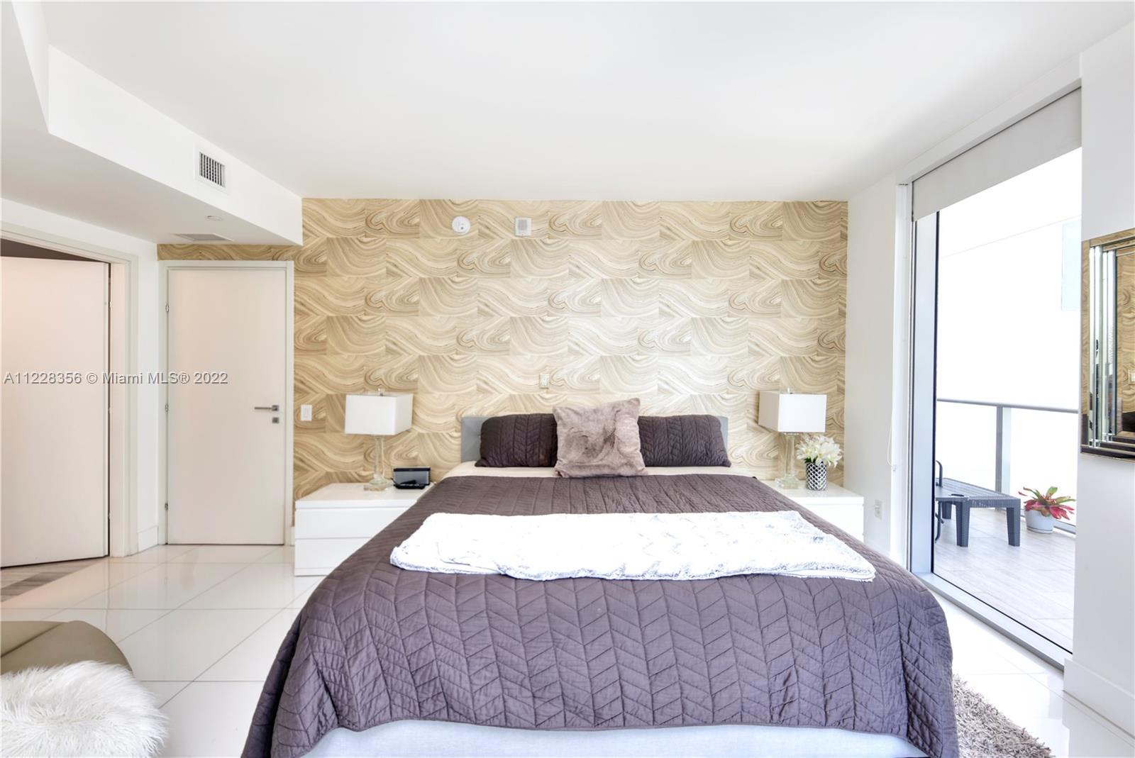 1300 Brickell Bay Dr Unit: 1010