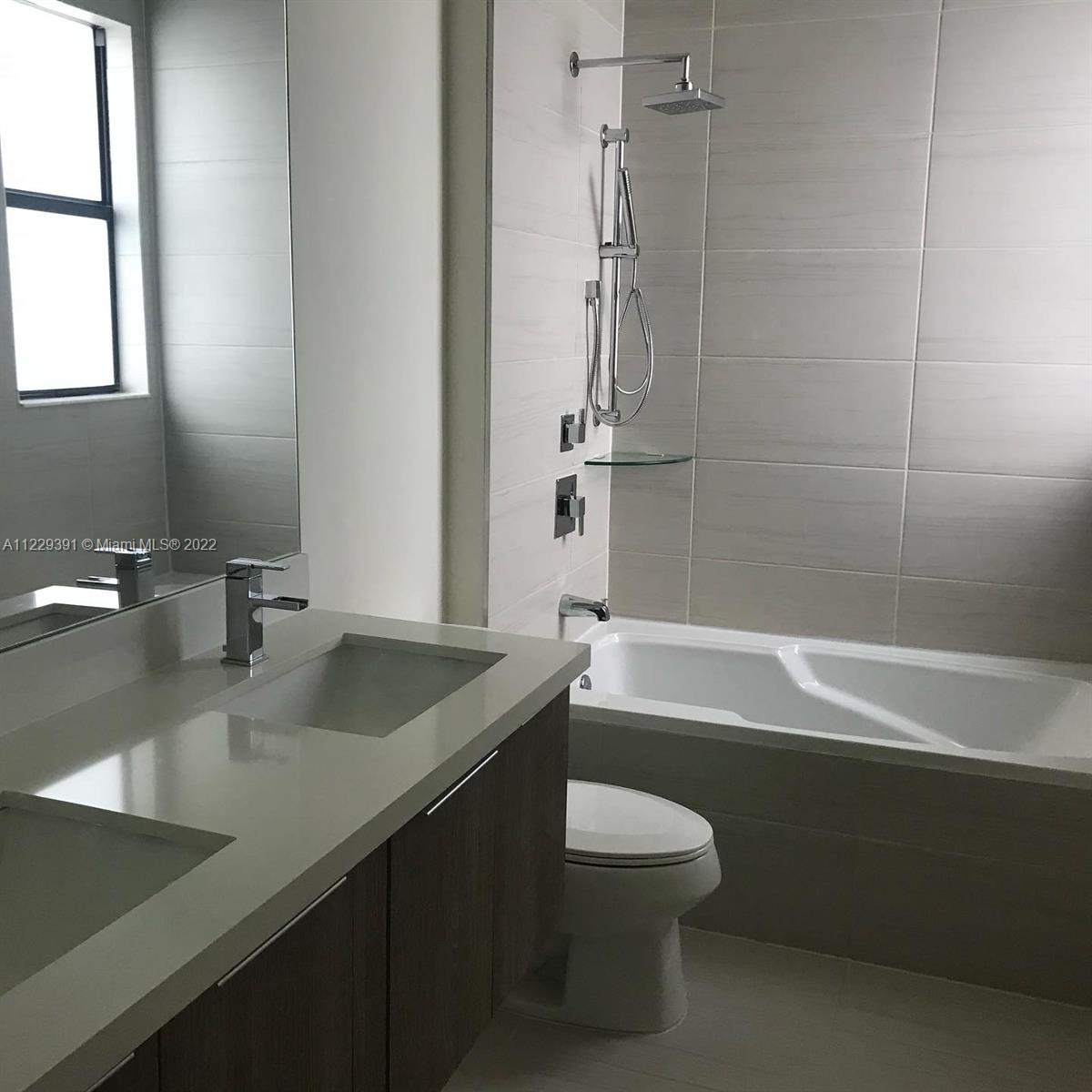 10467 NW 82nd St Unit: 16