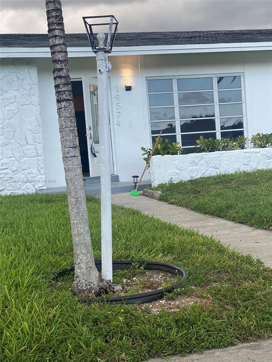 19574 NW 32nd Ct Unit: 0