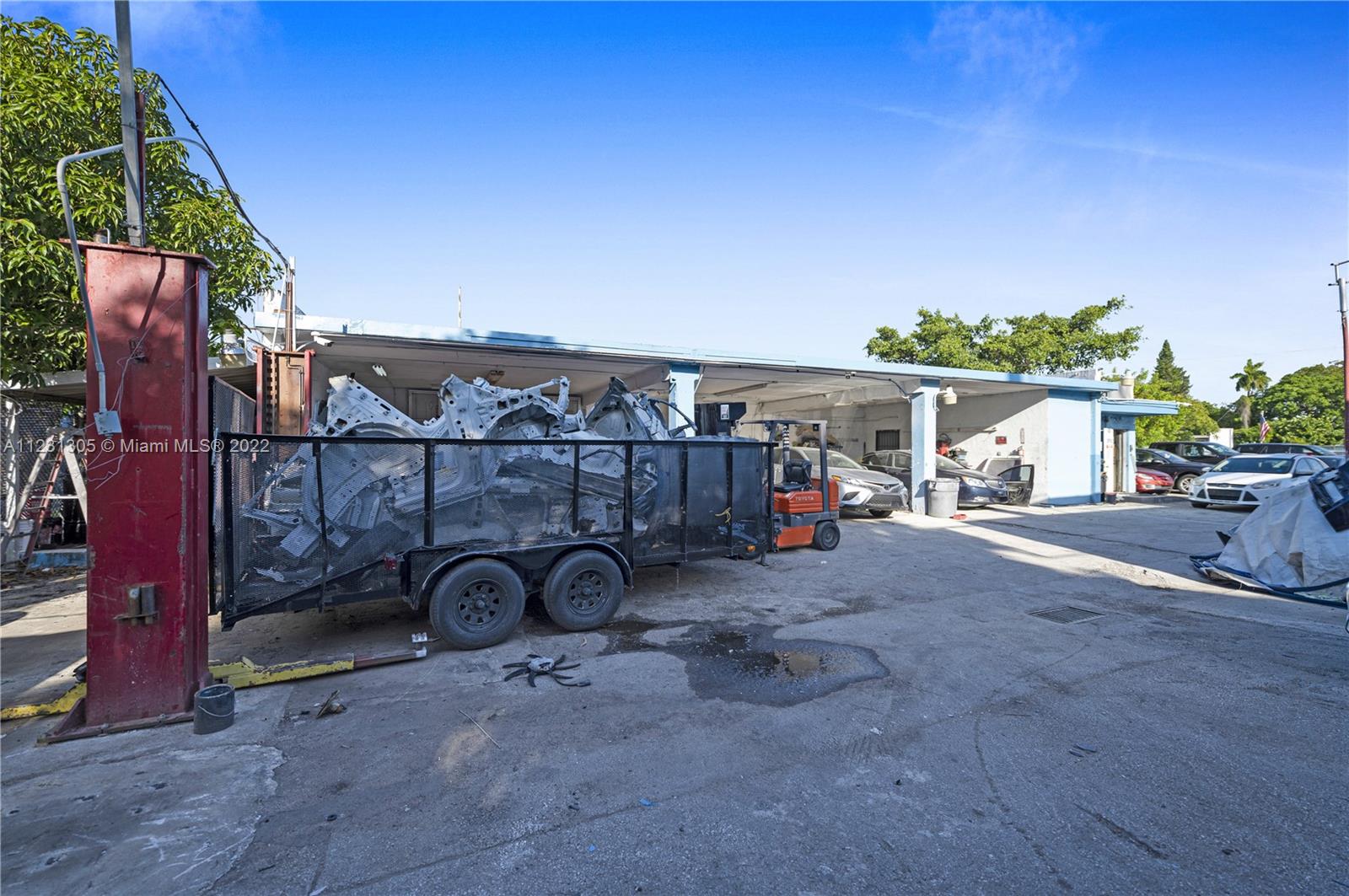 2133 Pembroke Road