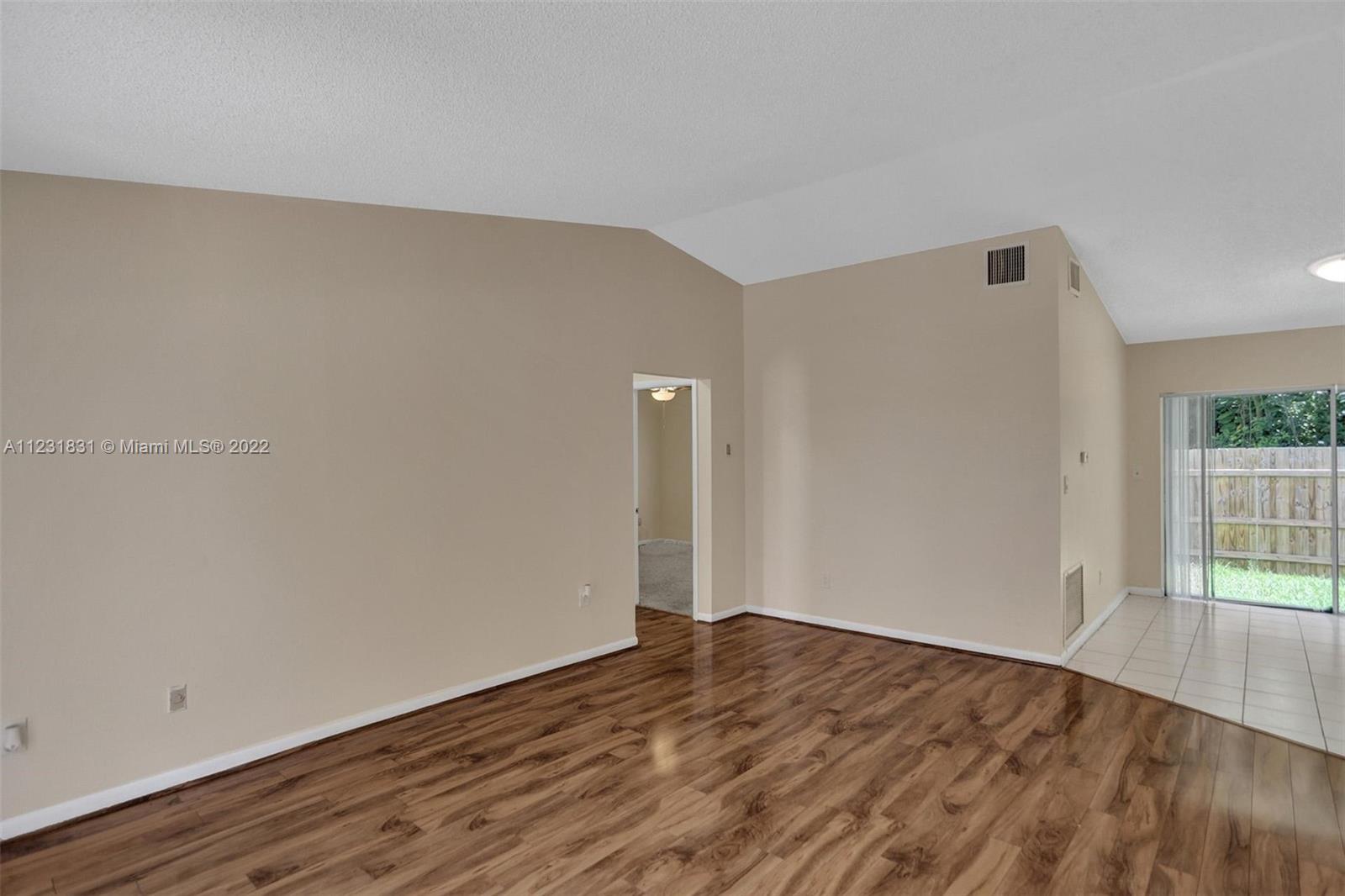 10363 SW 207th Ter Unit: 10363