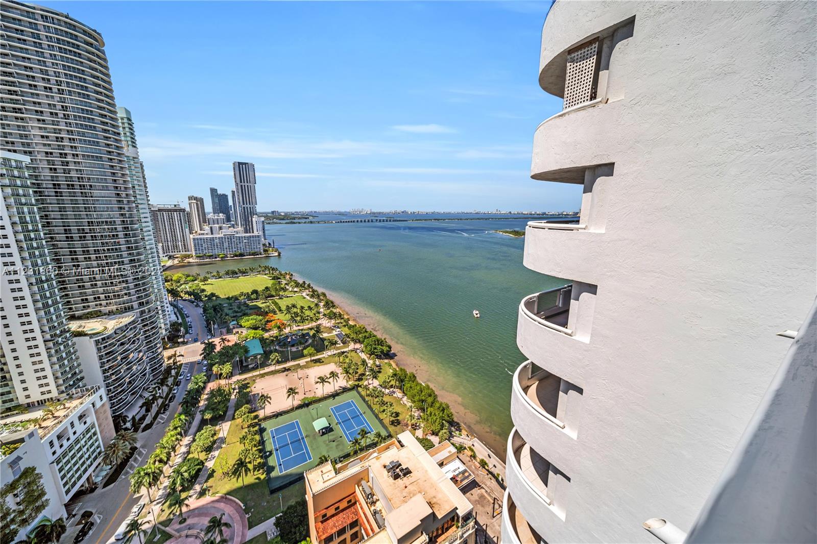 1717 N Bayshore Dr Unit: A-3538