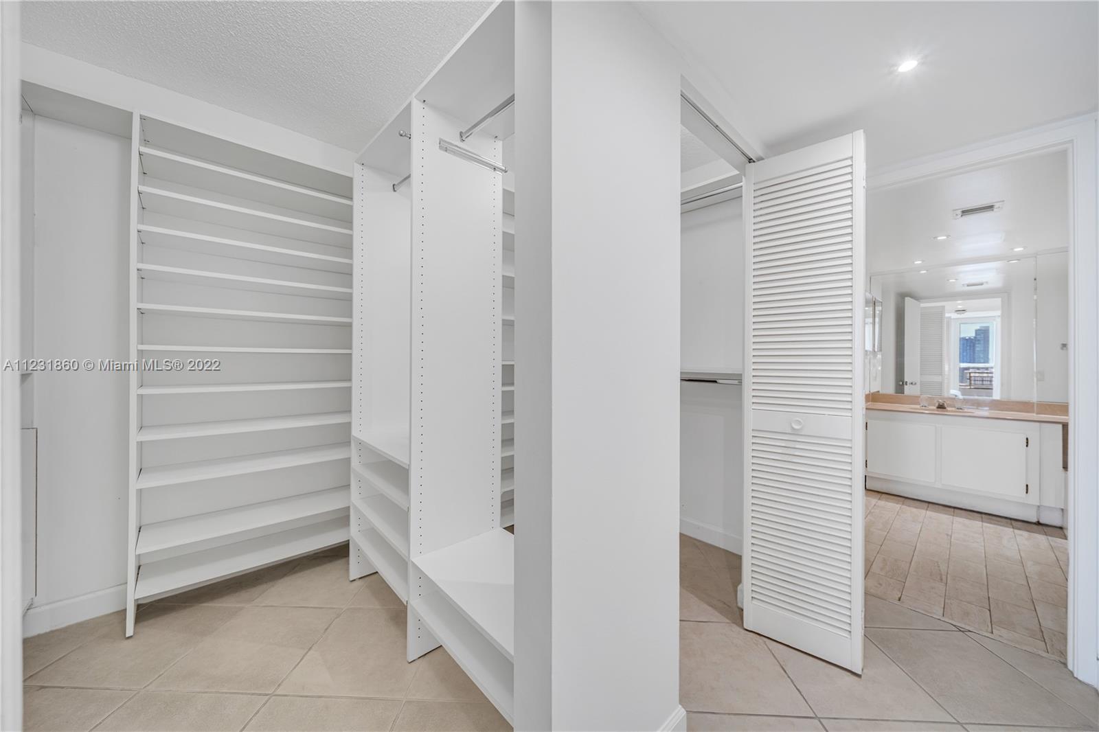 1717 N Bayshore Dr Unit: A-3538
