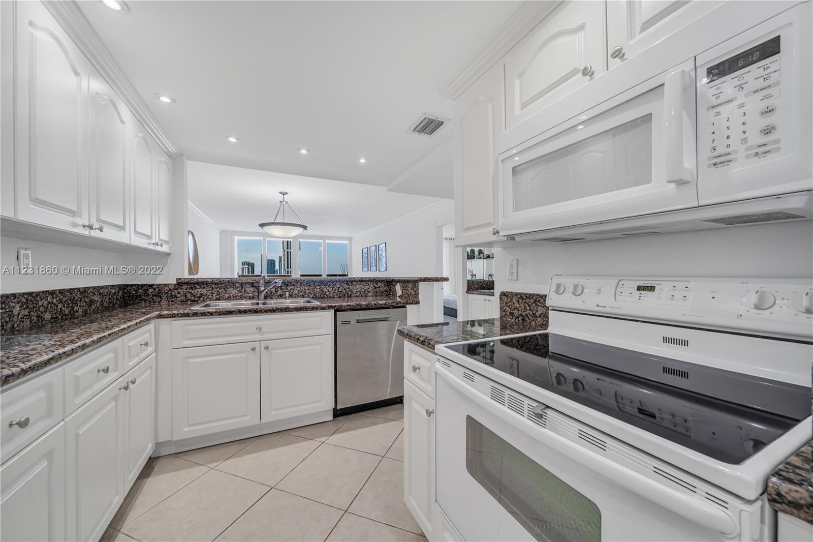 1717 N Bayshore Dr Unit: A-3538